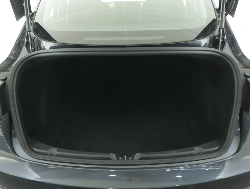Tesla Model 3, 2019
