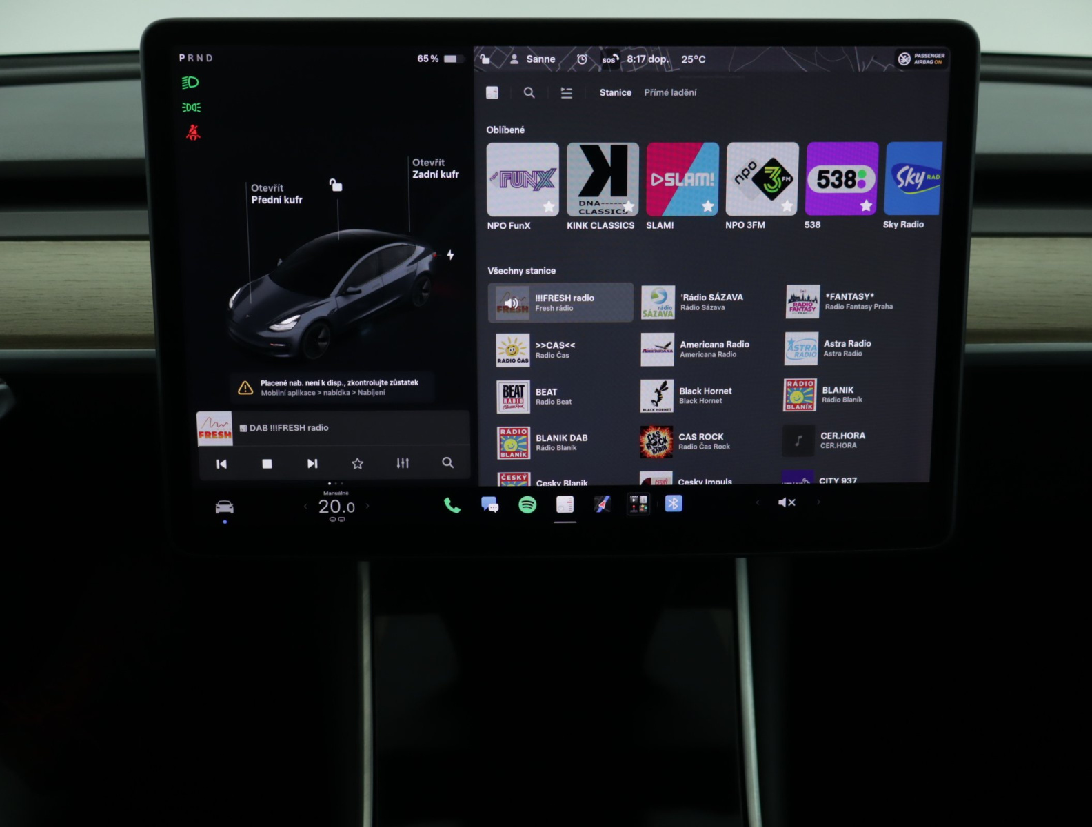 Tesla Model 3 Long Range AWD – fotografie 23