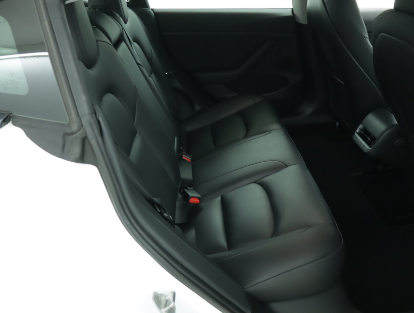 Tesla Model 3, 2021