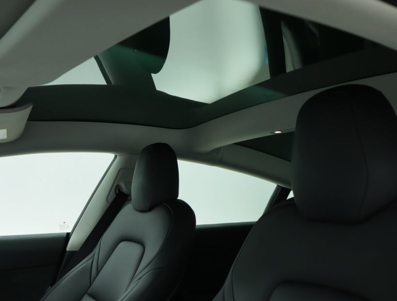 Tesla Model 3, 2021