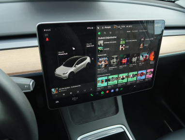 Tesla Model Y - 2021