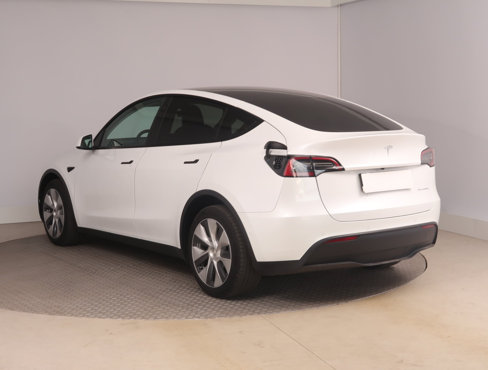 Tesla Model Y - 2021