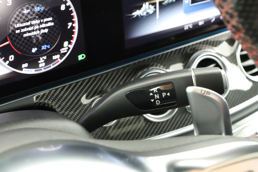 Mercedes-Benz E, 2019