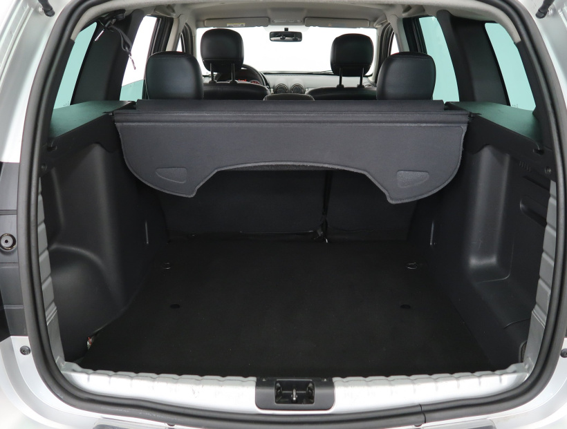 Dacia Duster, 2011