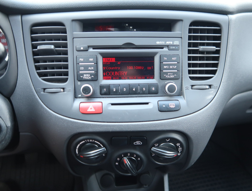 Kia Rio, 2011