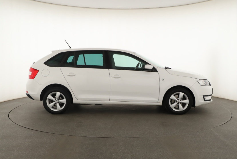 Škoda Rapid Spaceback, 2014