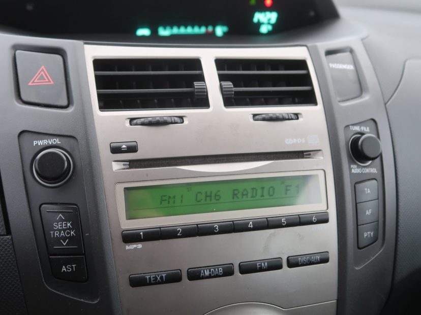 Toyota Yaris, 2010