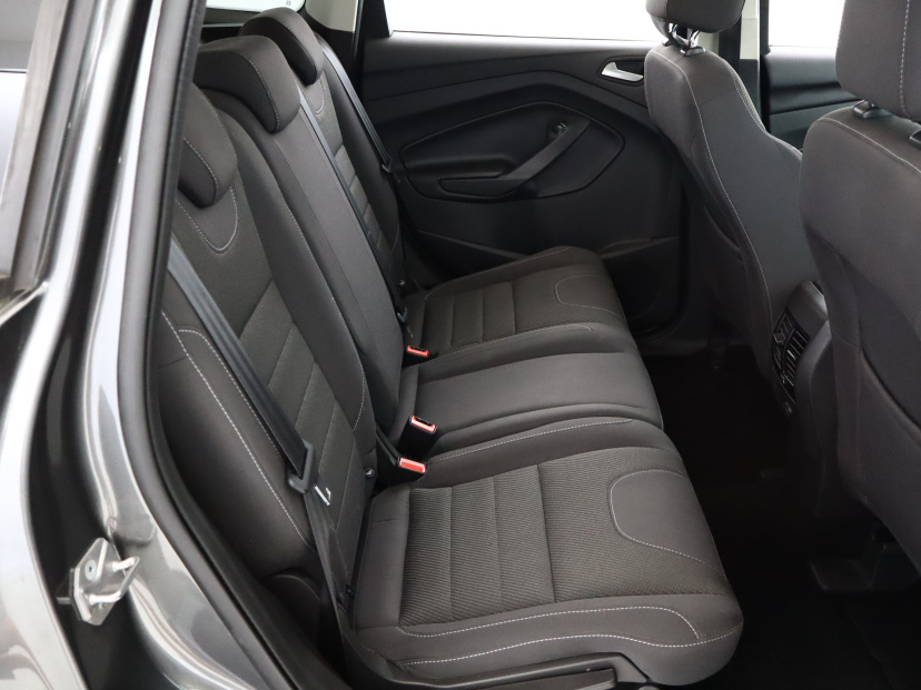 Ford Kuga, 2015