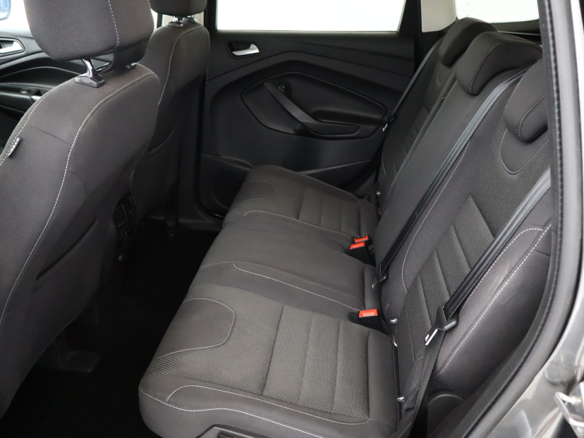 Ford Kuga, 2015