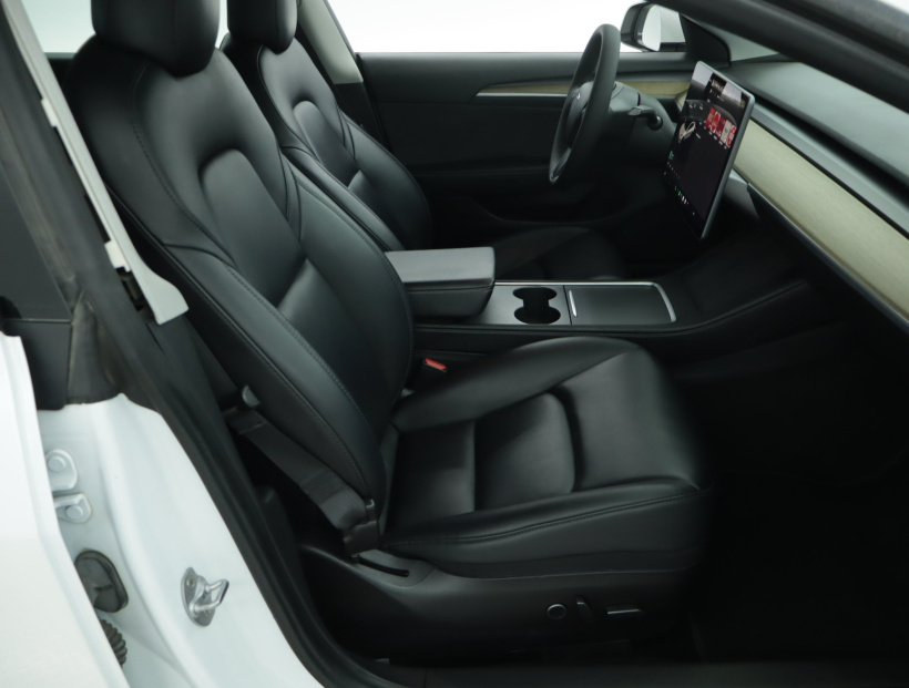 Tesla Model 3, 2021