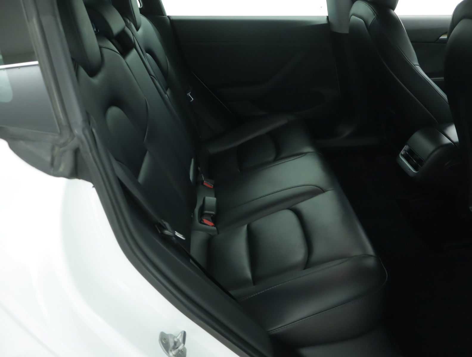 Tesla Model 3 Performance – fotografie 13