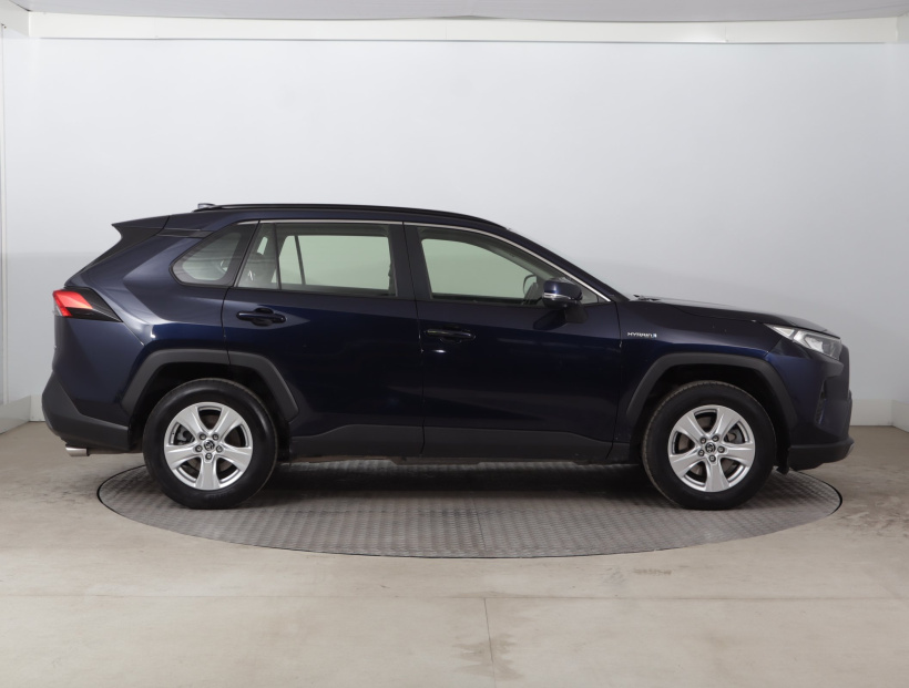 Toyota RAV 4, 2022