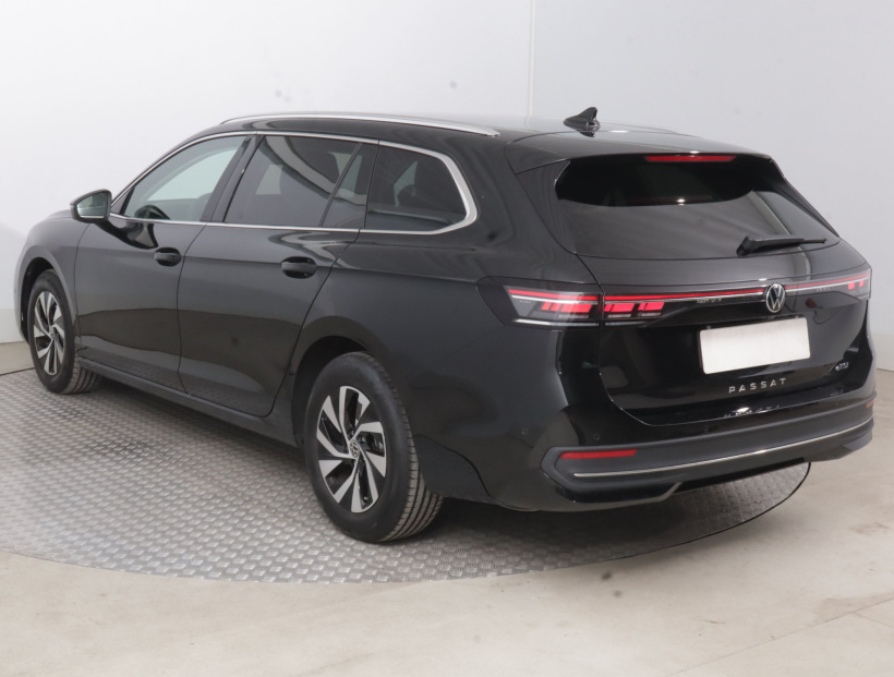 Volkswagen Passat, 2024
