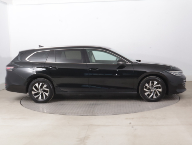 Volkswagen Passat - 2024