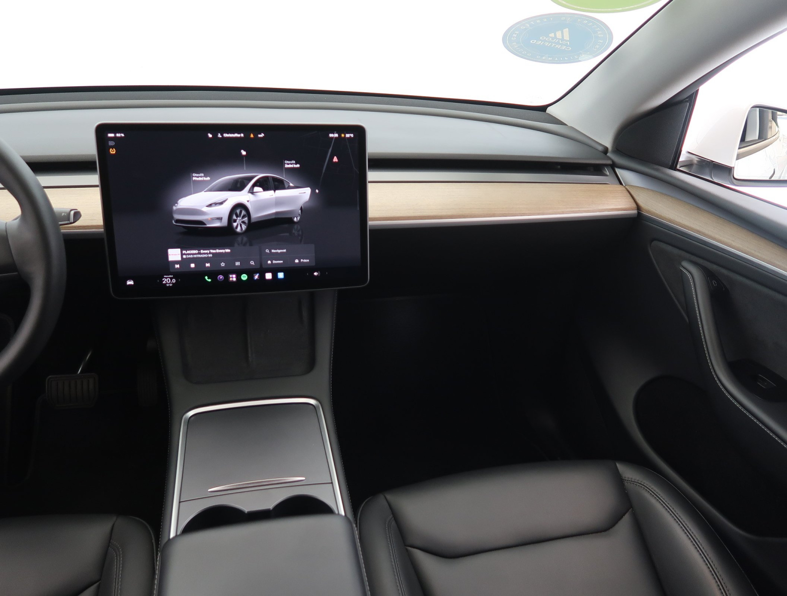 Tesla Model Y Long Range AWD – fotografie 11