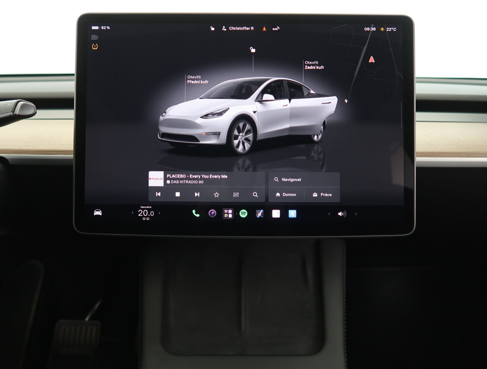 Tesla Model Y Long Range AWD – fotografie 17