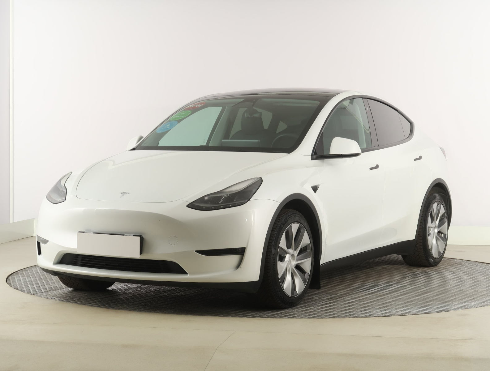 Tesla Model Y Long Range AWD – fotografie 3