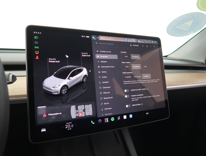 Tesla Model Y, 2023