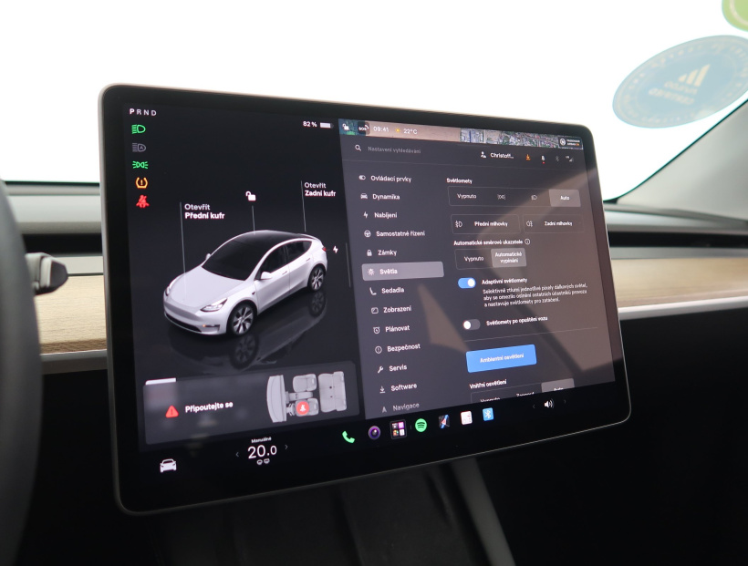 Tesla Model Y, 2023
