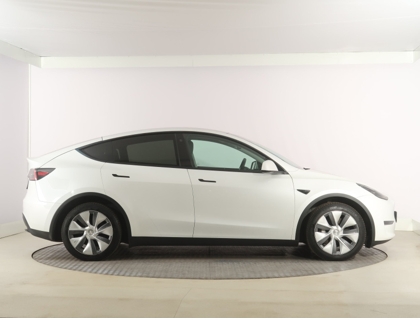 Tesla Model Y, 2023