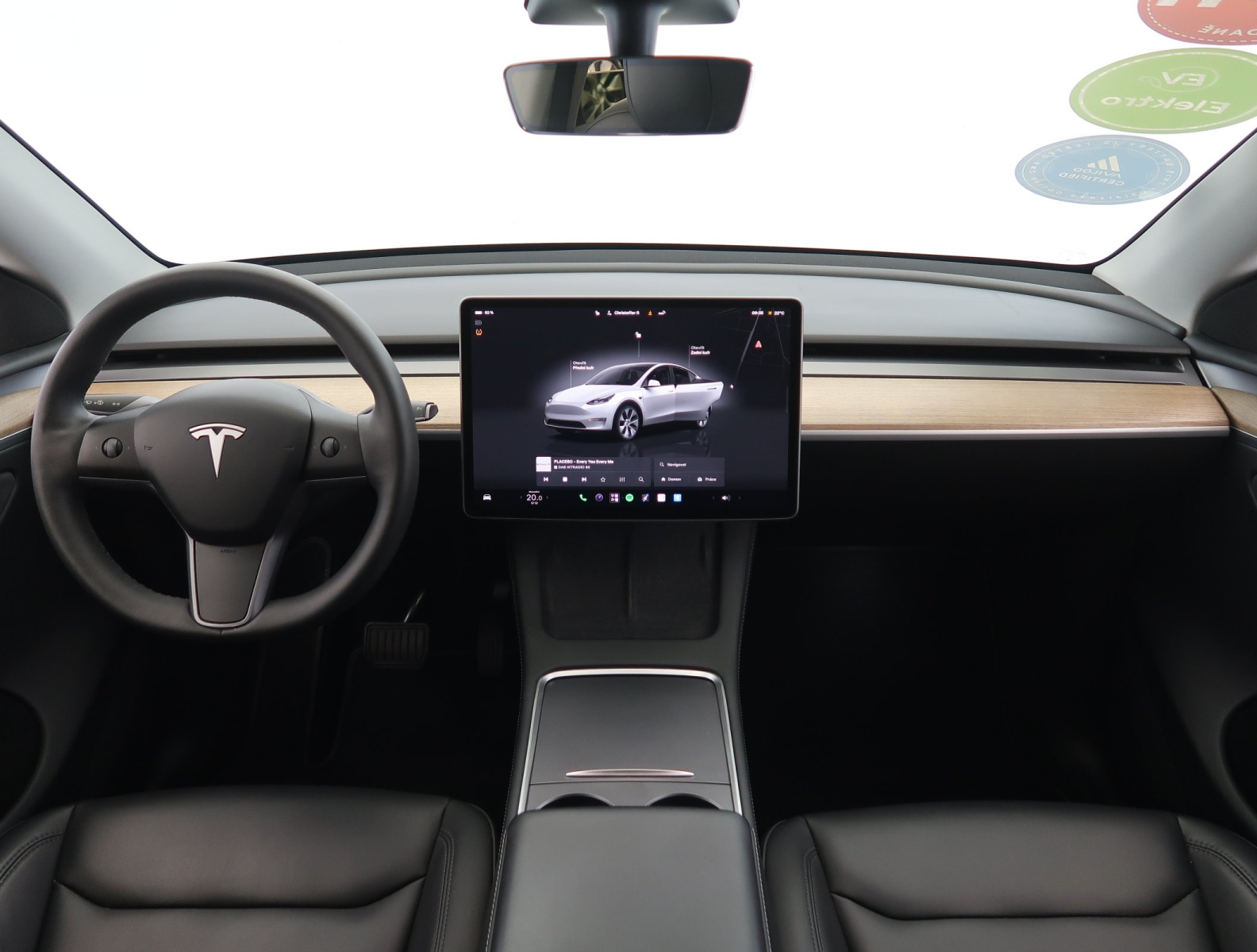 Tesla Model Y Long Range AWD – fotografie 10