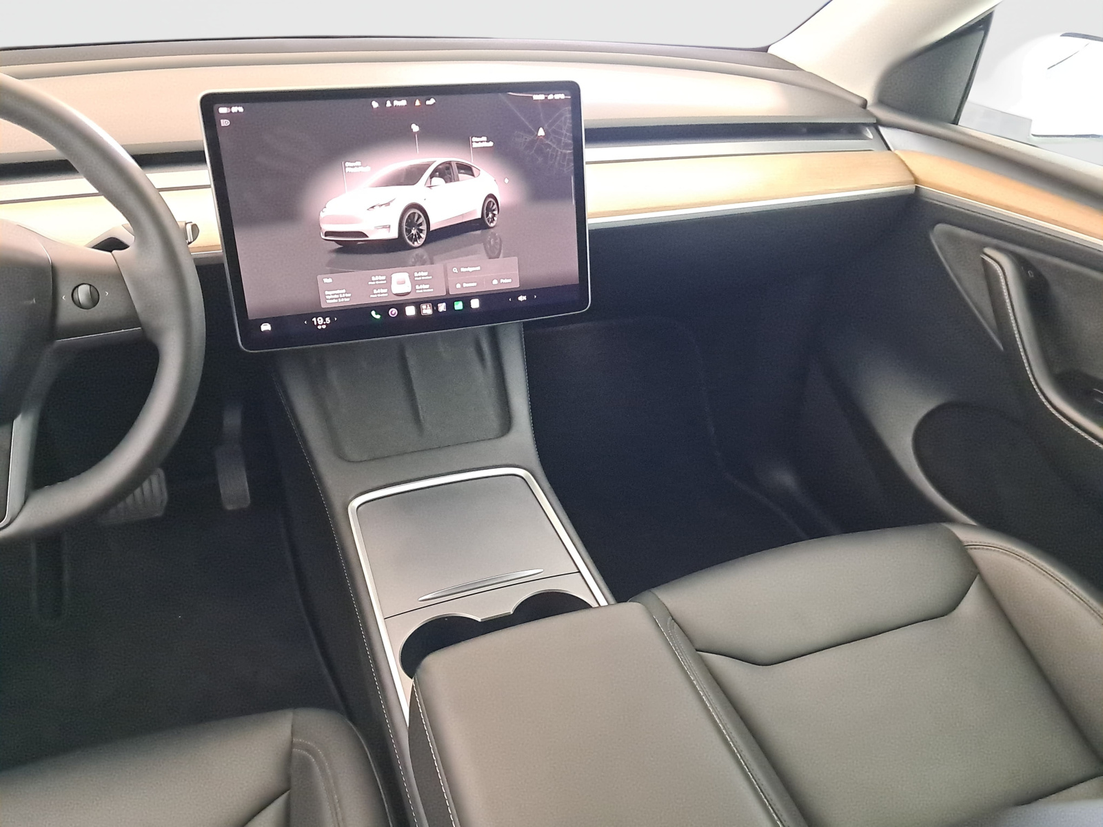Tesla Model Y Long Range AWD – fotografie 11