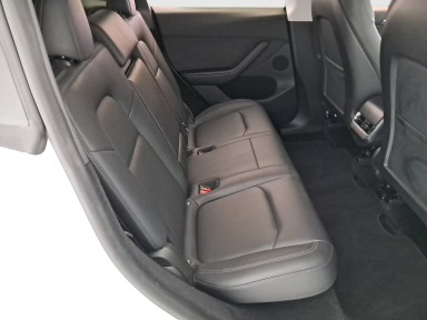 Tesla Model Y - 2023