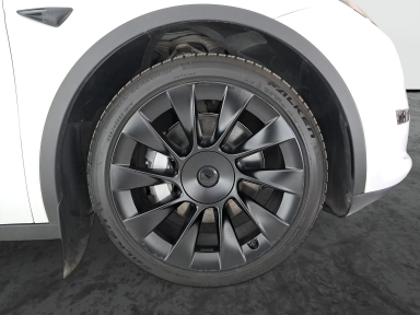 Tesla Model Y - 2023