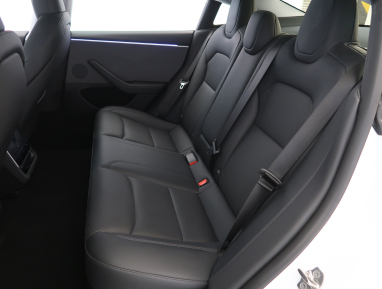 Tesla Model 3 - 2023