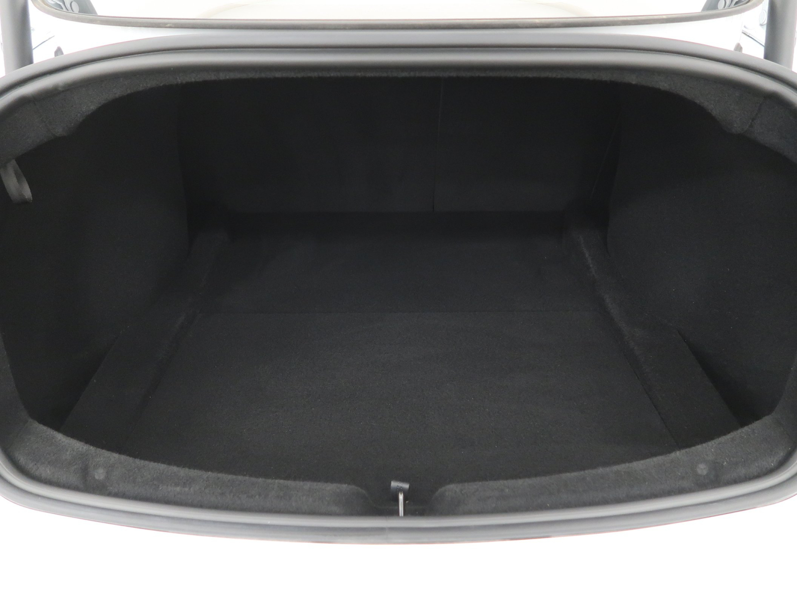 Tesla Model 3 - 2023
