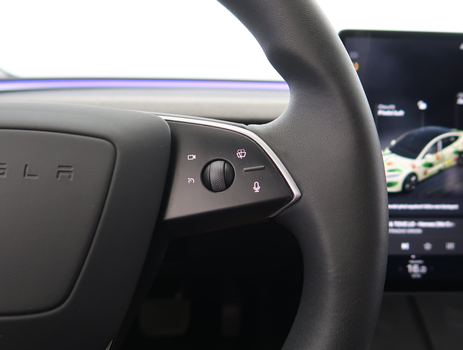 Tesla Model 3 - 2023