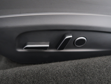 Tesla Model 3 - 2023