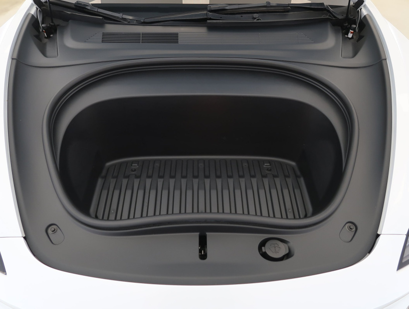 Tesla Model 3, 2023