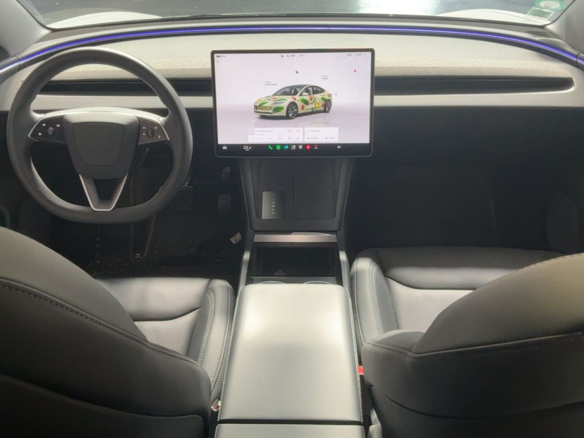 Tesla Model 3, 2023