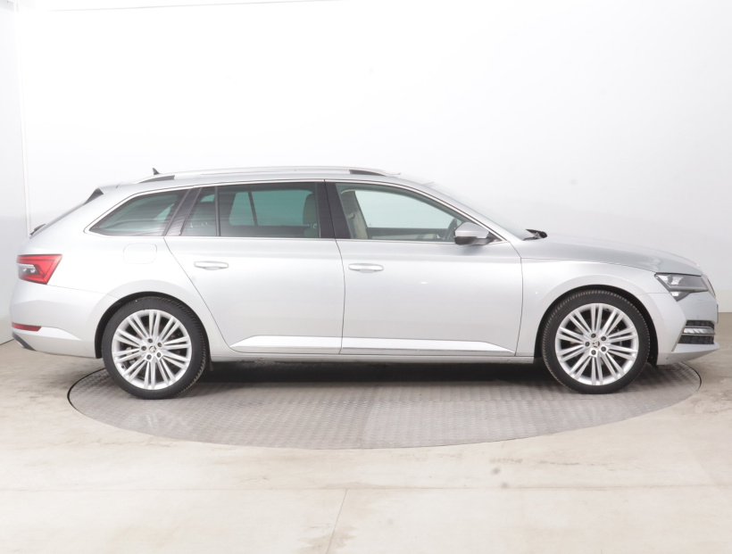 Škoda Superb, 2023