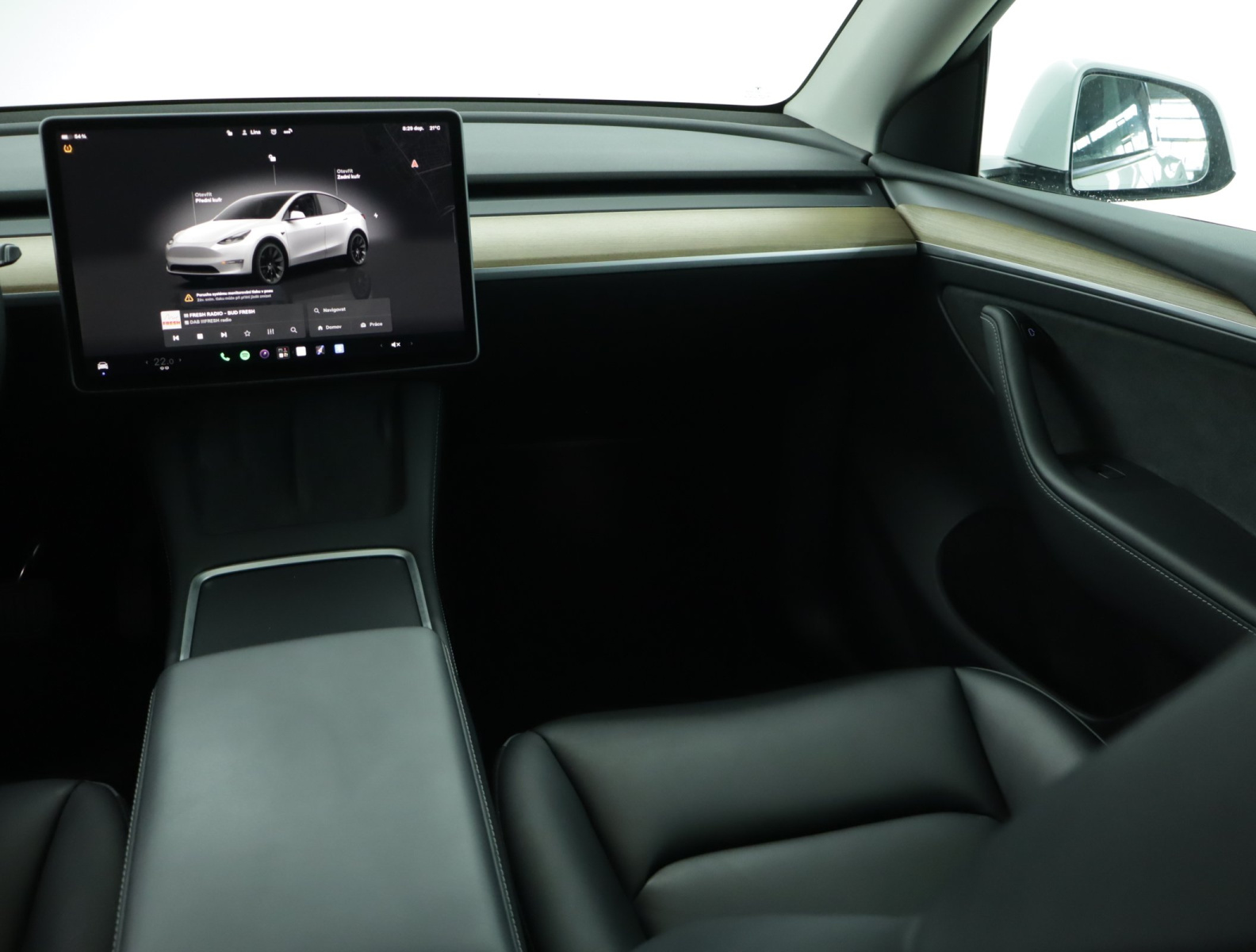 Tesla Model Y Long Range AWD – fotografie 11