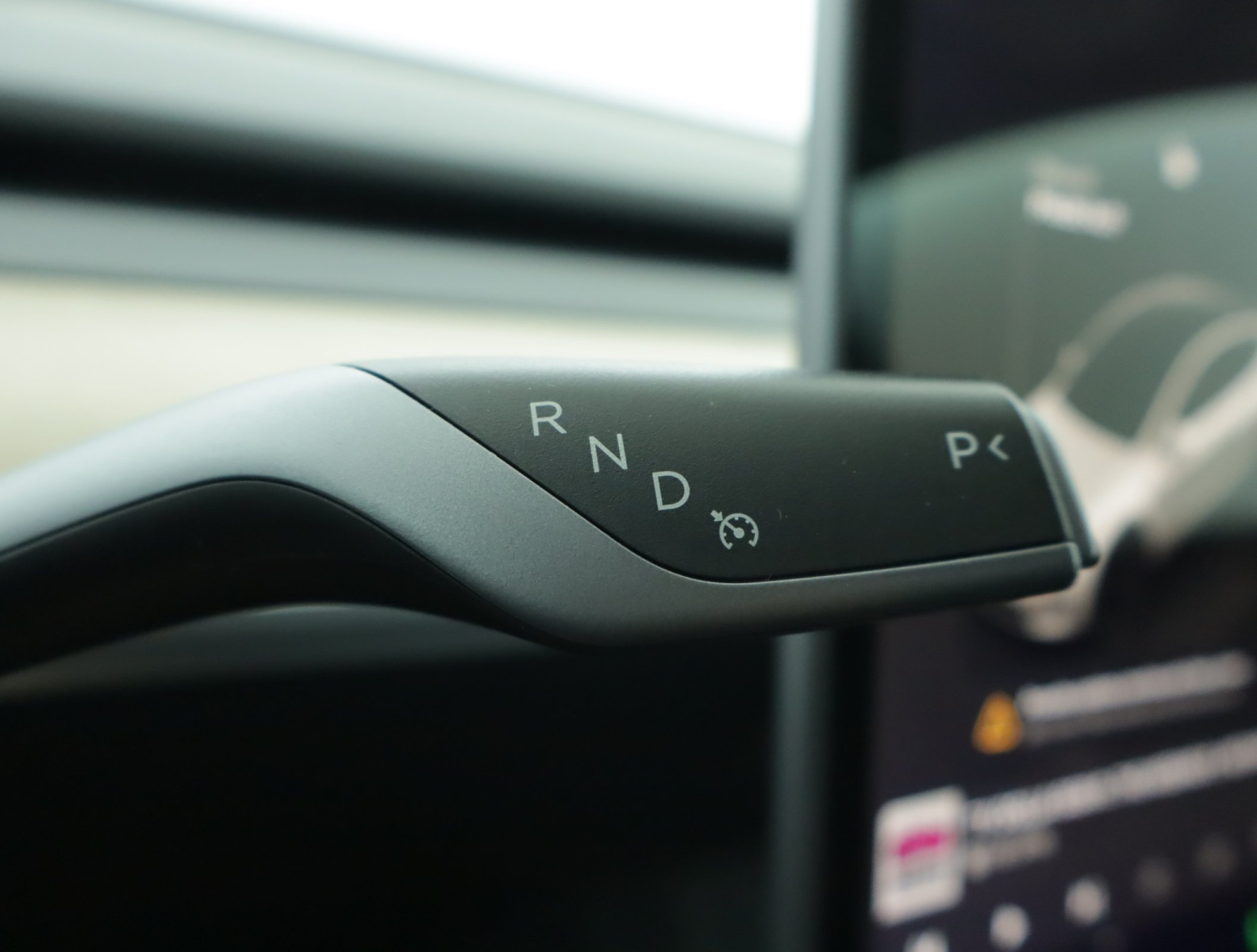 Tesla Model Y Long Range AWD – fotografie 19