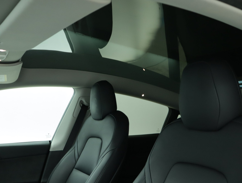 Tesla Model Y, 2022