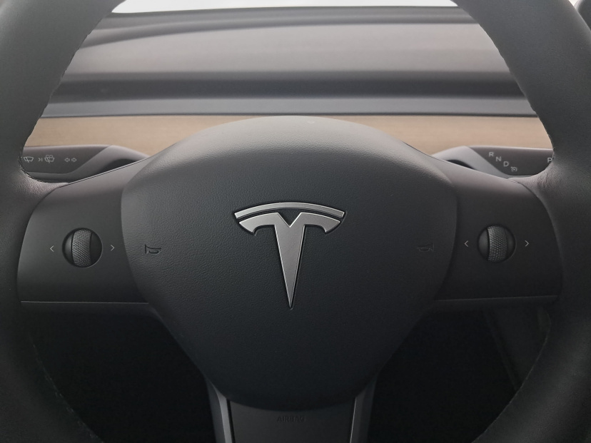 Tesla Model Y, 2022
