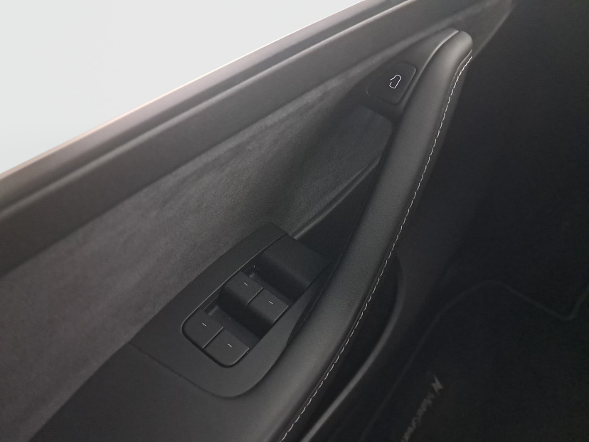 Tesla Model Y, 2022