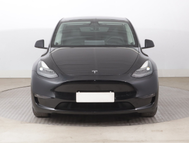 Tesla Model Y - 2023