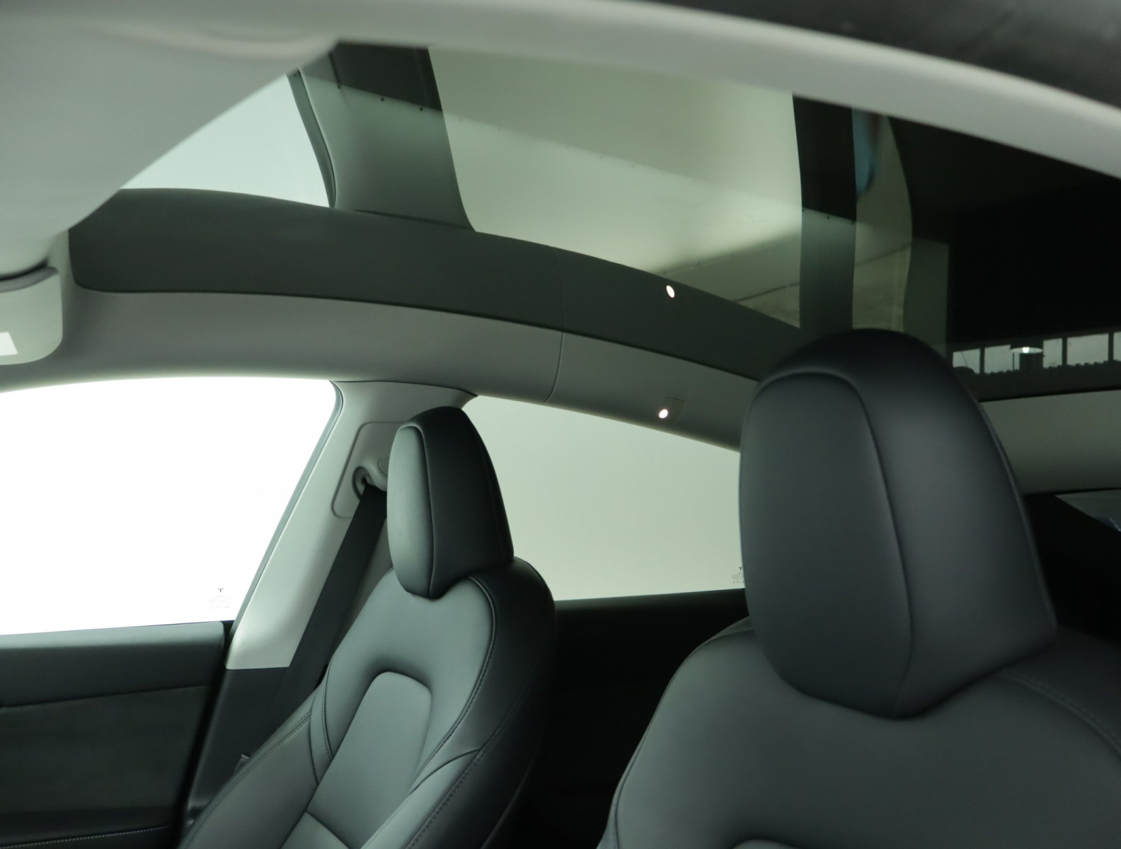 Tesla Model Y Performance – fotografie 21
