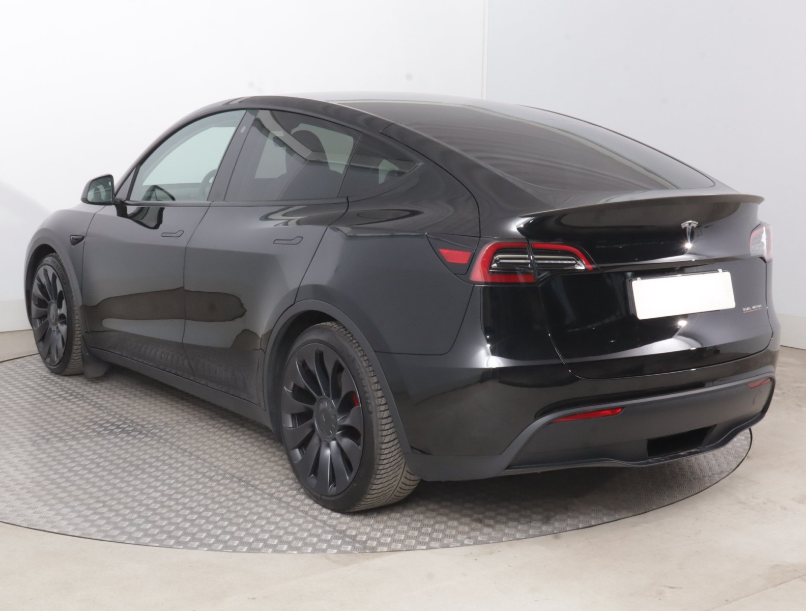 Tesla Model Y Performance – fotografie 5