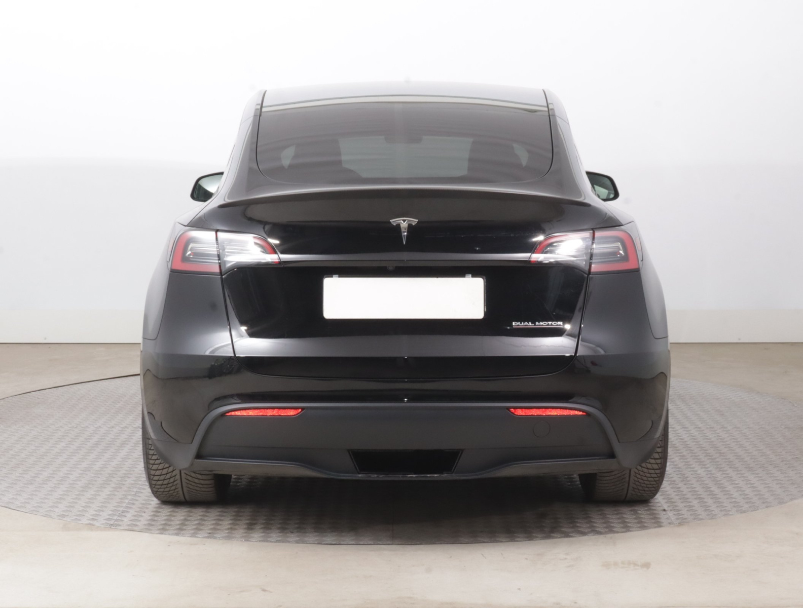 Tesla Model Y Performance – fotografie 6