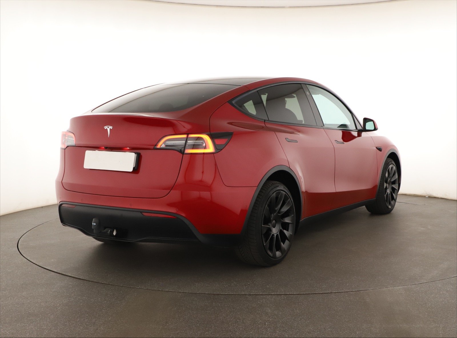 Tesla Model Y Long Range AWD – fotografie 7