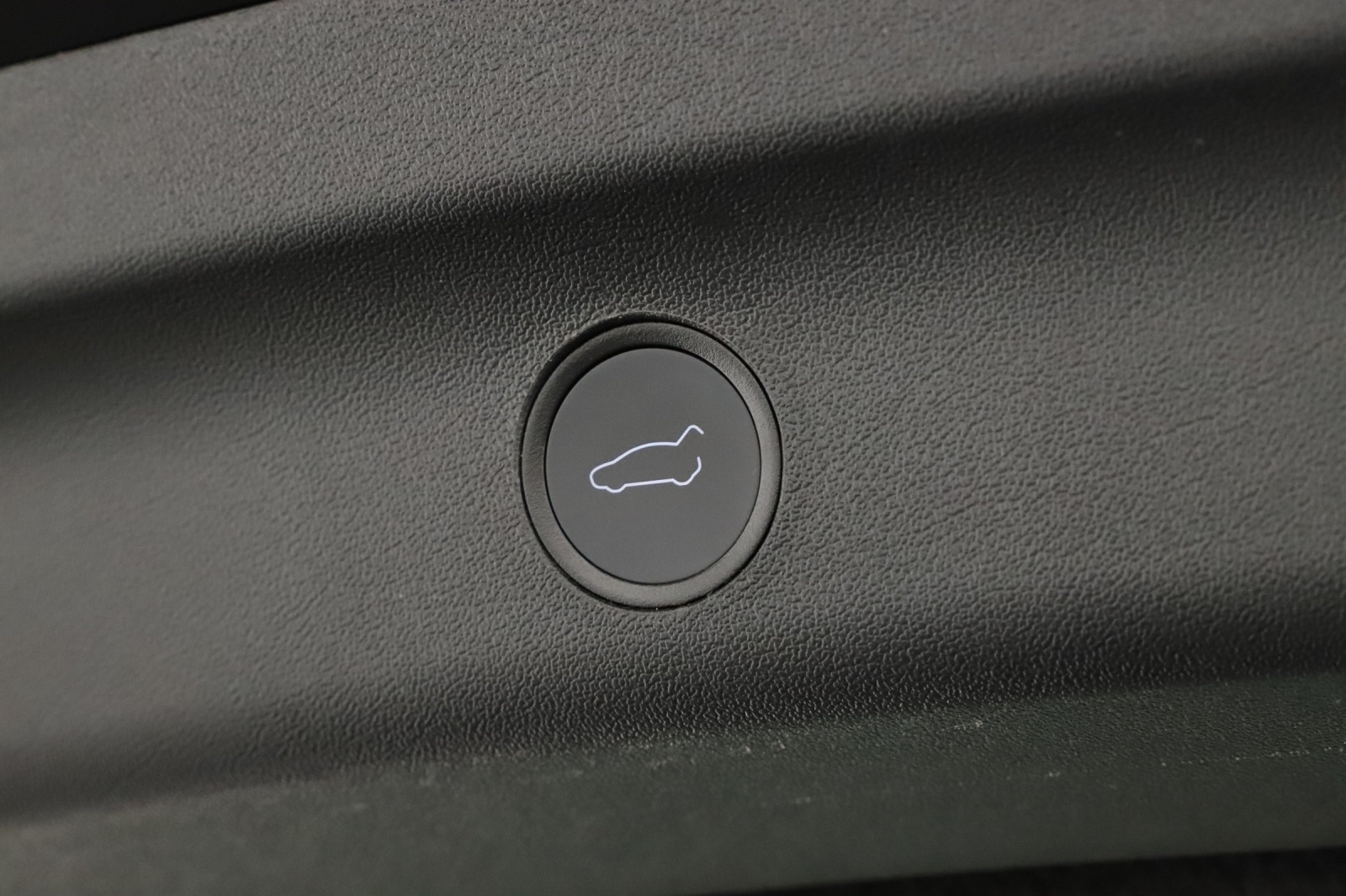 Tesla Model Y Standard Range – fotografie 20