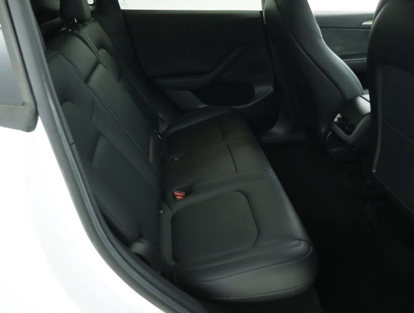 Tesla Model Y, 2022