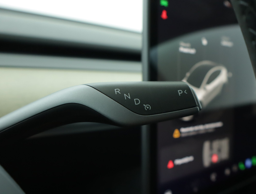 Tesla Model Y, 2022