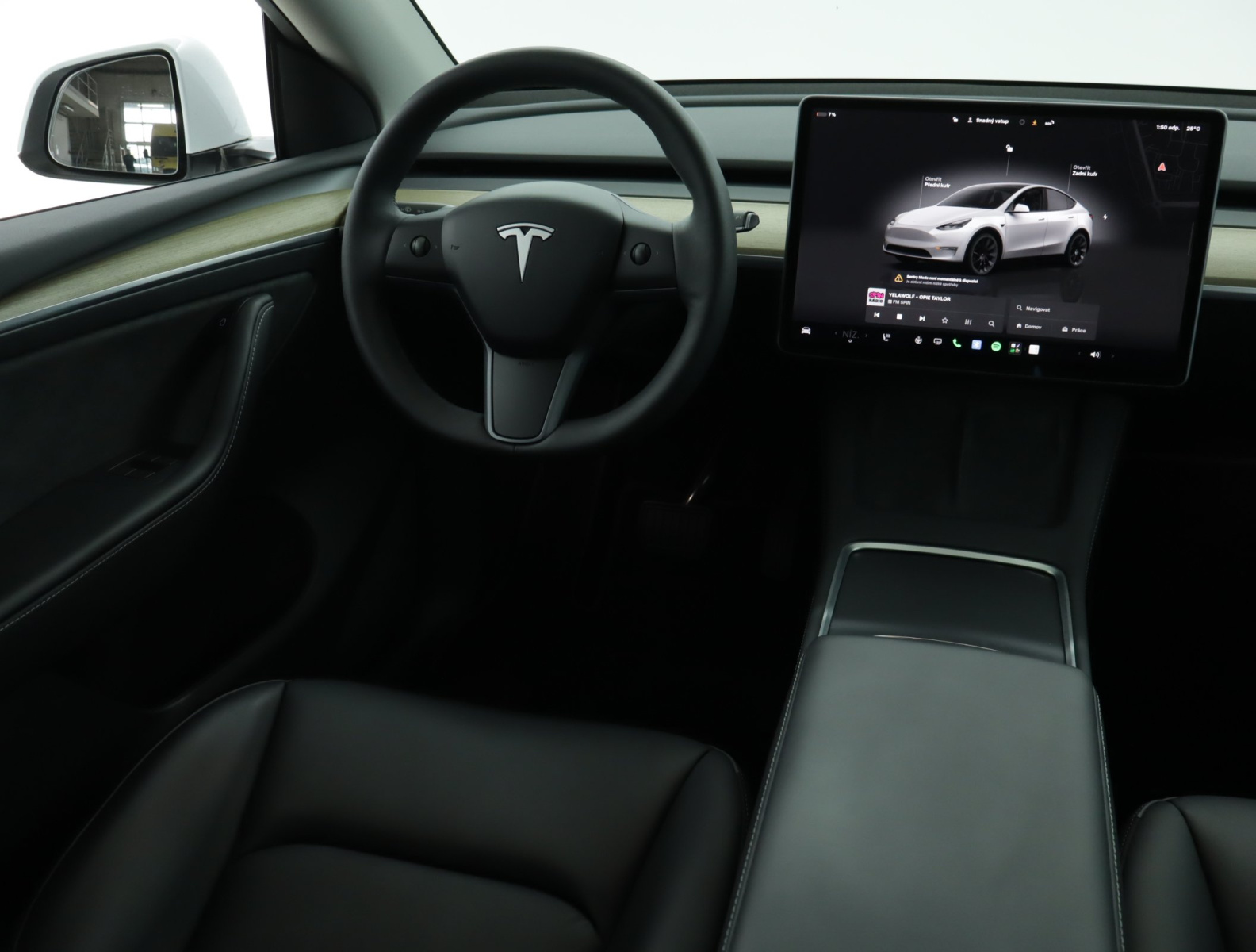 Tesla Model Y Standard Range – fotografie 9