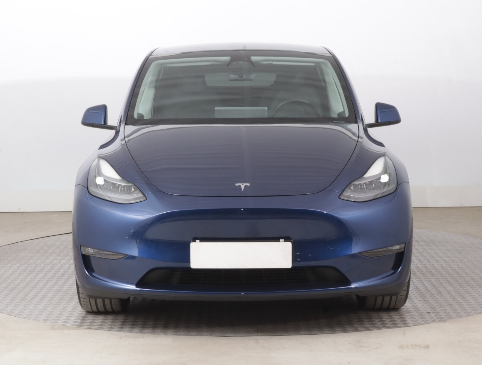 Tesla Model Y Long Range AWD – fotografie 2